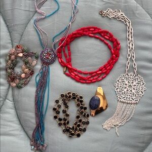 Vintage and costume jewelery bundle